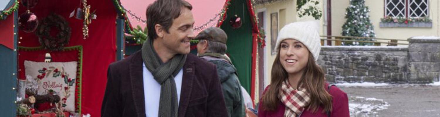 Lacey Chabert and Stuart Townsend in "Christmas at Castle Hart"